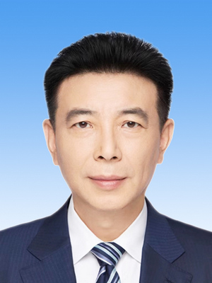 陳贄，男，漢族，1965年10月生，研究生學(xué)歷，中共黨員，現(xiàn)任人民日?qǐng)?bào)社編委委員、海外版編輯部總編輯。